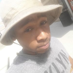 Meet your Posher, Ramon denado